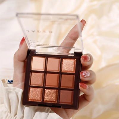 Paleta de Sombra Nude para Maquiagem Natural