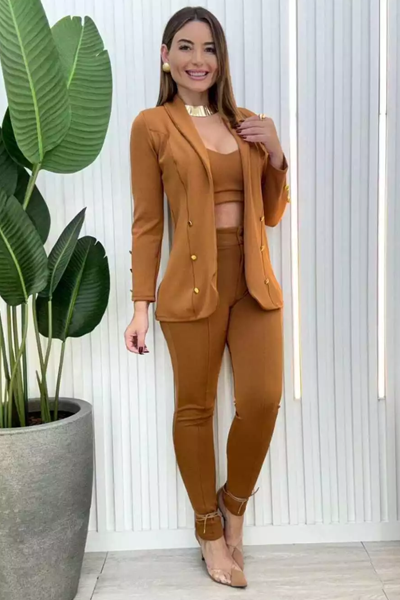 Conjunto de Inverno com Blazer Longo e Calça