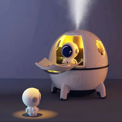 Difusor Astronauta com LED 220ml — preço na Shopee