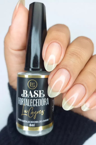 Base fortalecedora Lu Cayres para unhas